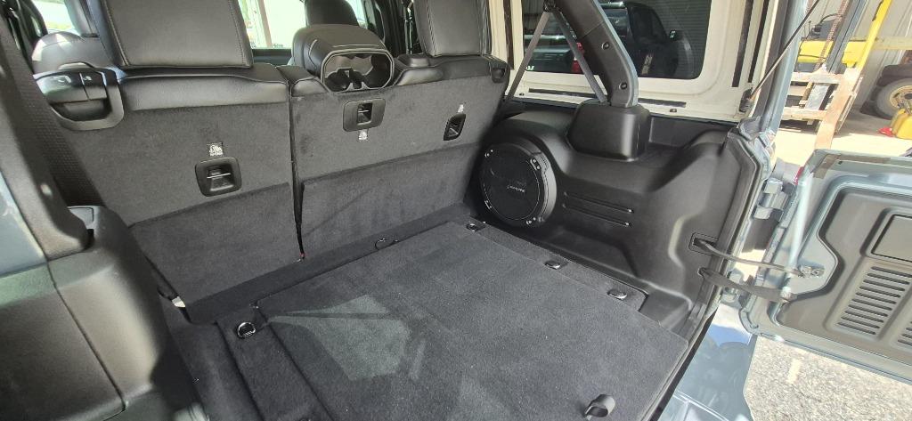 2024 Jeep Wrangler 4-Door Sahara - Photo 18