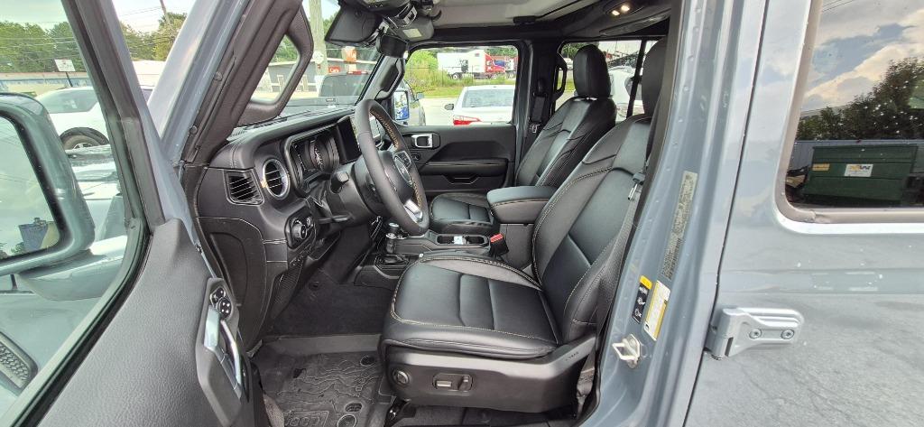 2024 Jeep Wrangler 4-Door Sahara - Photo 28