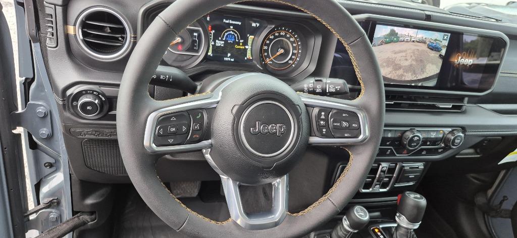 2024 Jeep Wrangler 4-Door Sahara - Photo 30