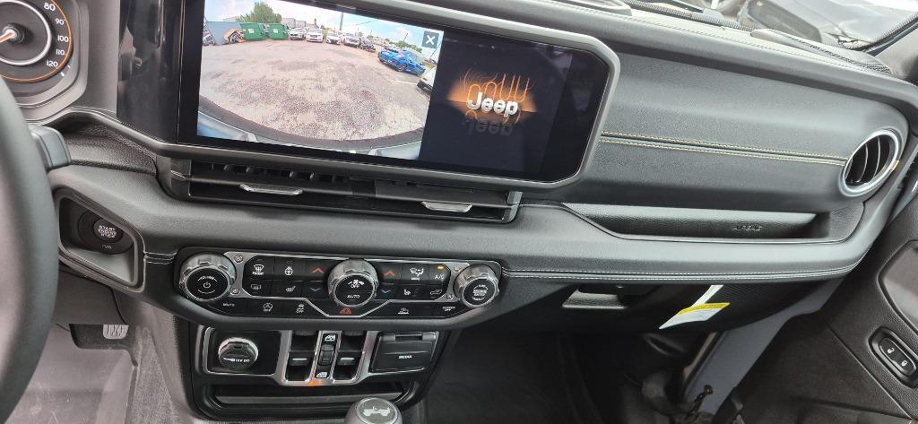2024 Jeep Wrangler 4-Door Sahara - Photo 29
