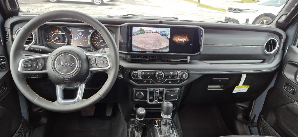 2024 Jeep Wrangler 4-Door Sahara - Photo 21
