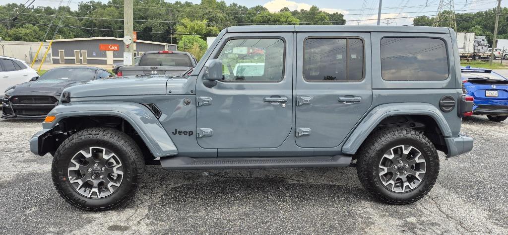 2024 Jeep Wrangler 4-Door Sahara's photo